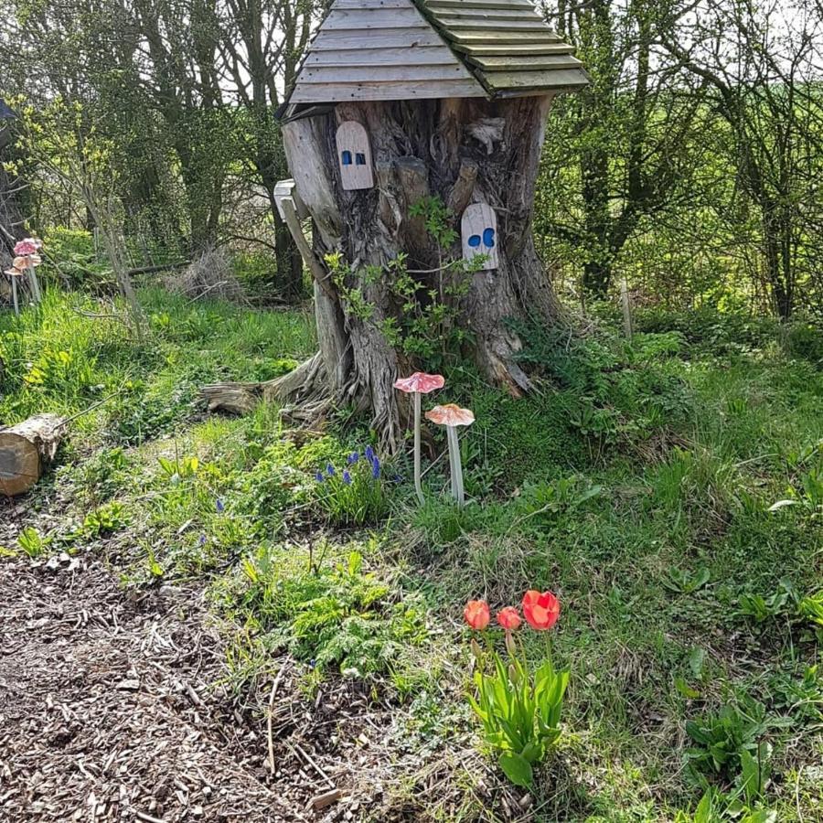 Romantic Escape Luxury Hobbit House With Hot Tub! Sheerness Luaran gambar